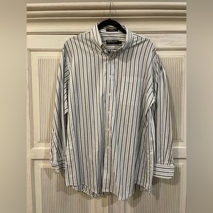 Kirkland button down casual shirt, Size large